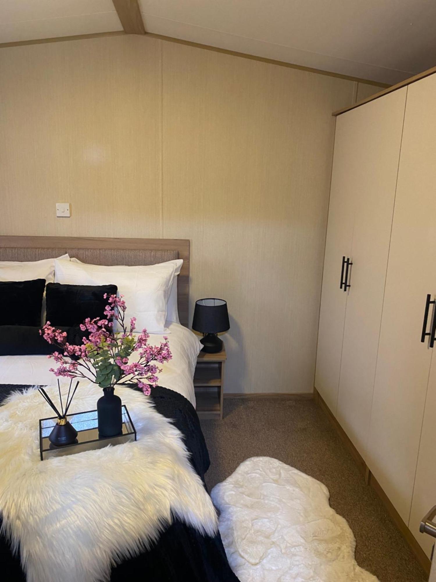 The Mountain Retreat Apartment อาวีมอร์ ภายนอก รูปภาพ